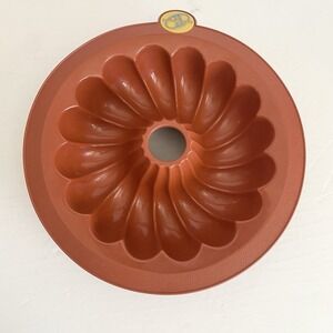 SMARTWARE Silicone Bakeware Cake Pan Jello‎ Mold Ice 11" Terra-Cotta Red Color